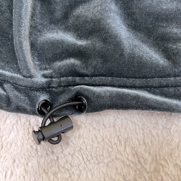 SASKI Collection Shiny Gray Full Zip Velour Athletic Jacket - Size Medium - Picture 6 of 10